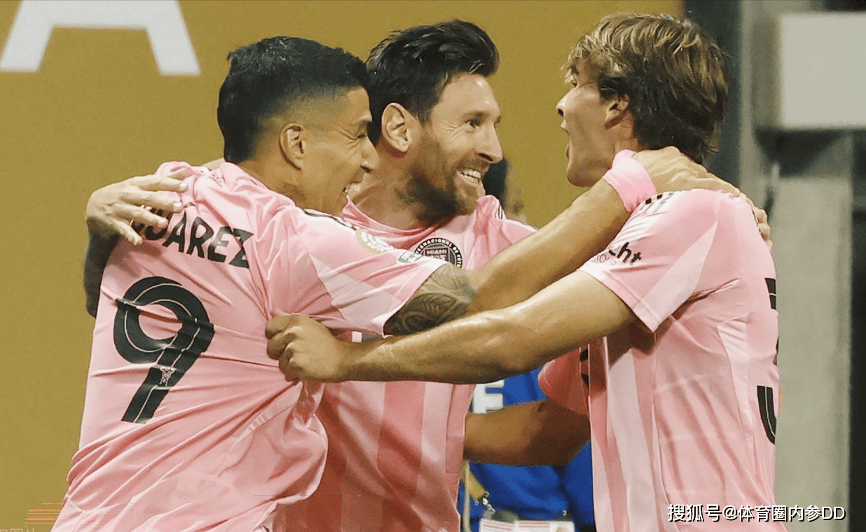 夺冠首场状态出色，湖人观众沸腾！，梅西重返赛场比赛高潮迭起的简单介绍